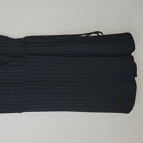 ZARA Trafaluc Ribbed Wrap Mini Dress, US M, Black, EUC - Picture 8 of 13